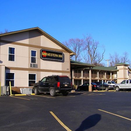 First Western Inn Caseyville Esterno foto