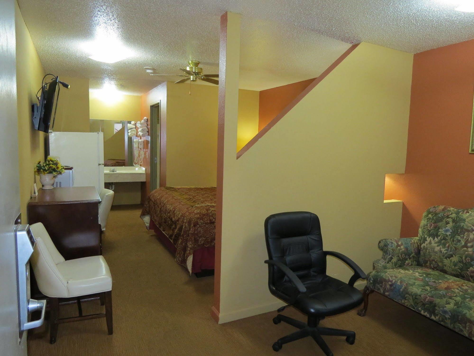 First Western Inn Caseyville Esterno foto