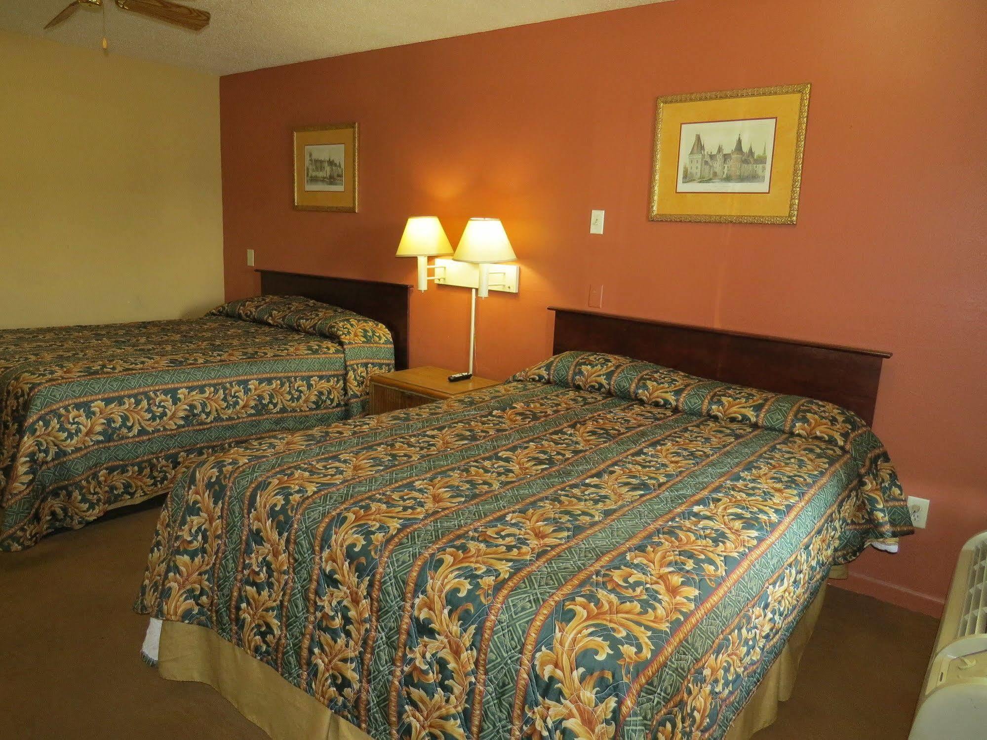 First Western Inn Caseyville Esterno foto