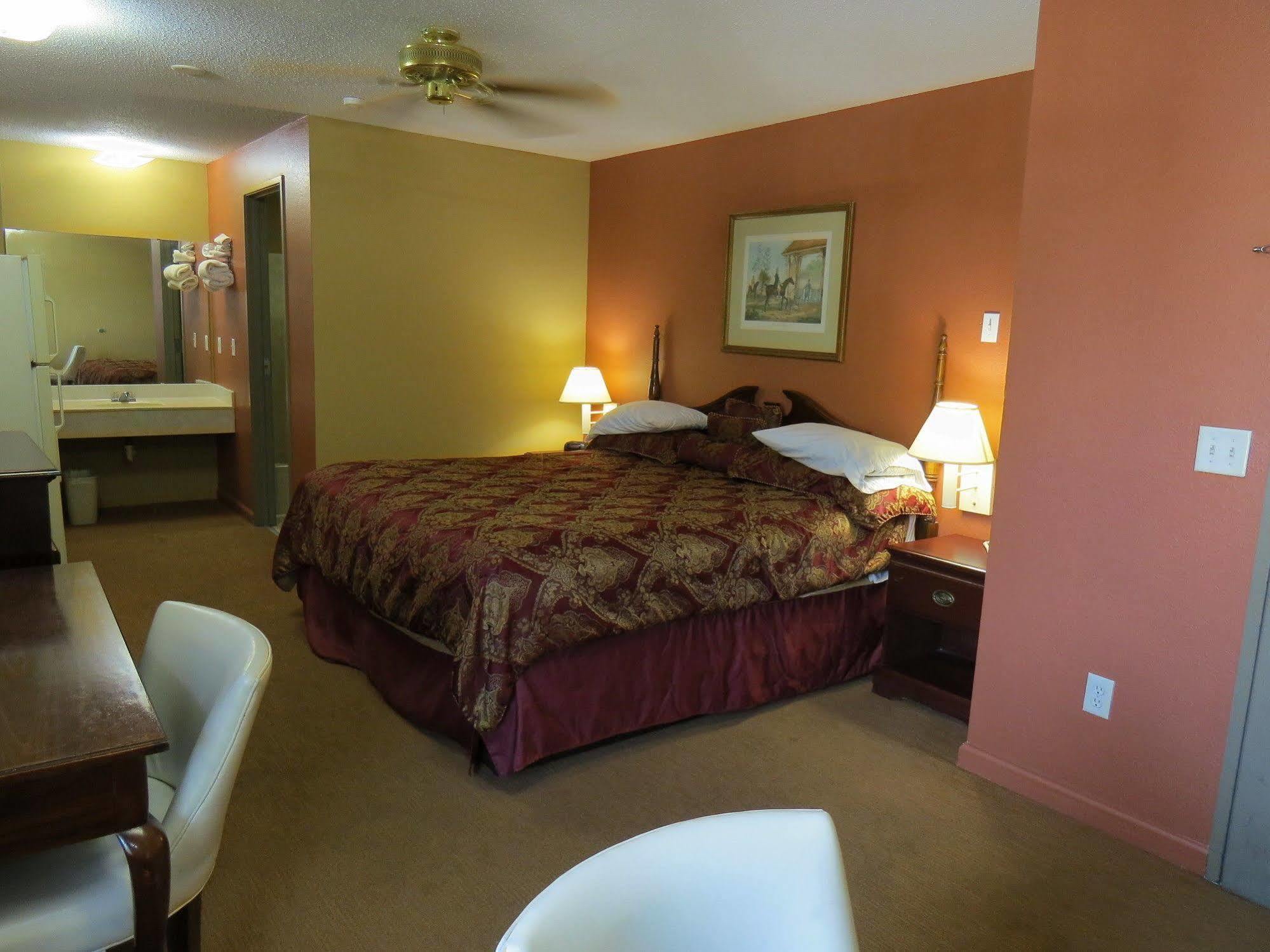 First Western Inn Caseyville Esterno foto